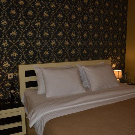 Vere Corner Hotel Tbilisi Eksteriør bilde