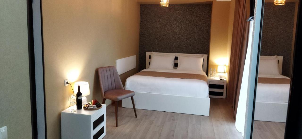 Vere Corner Hotel Tbilisi Eksteriør bilde