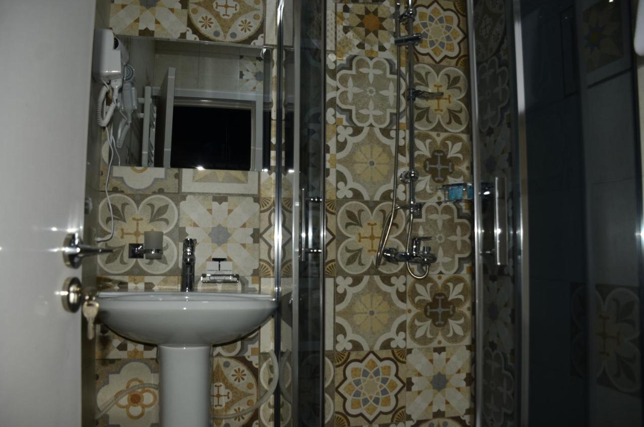 Vere Corner Hotel Tbilisi Eksteriør bilde